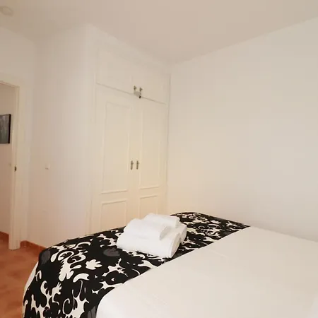 Pescia Con Piscina En Centro De Apartment Nerja