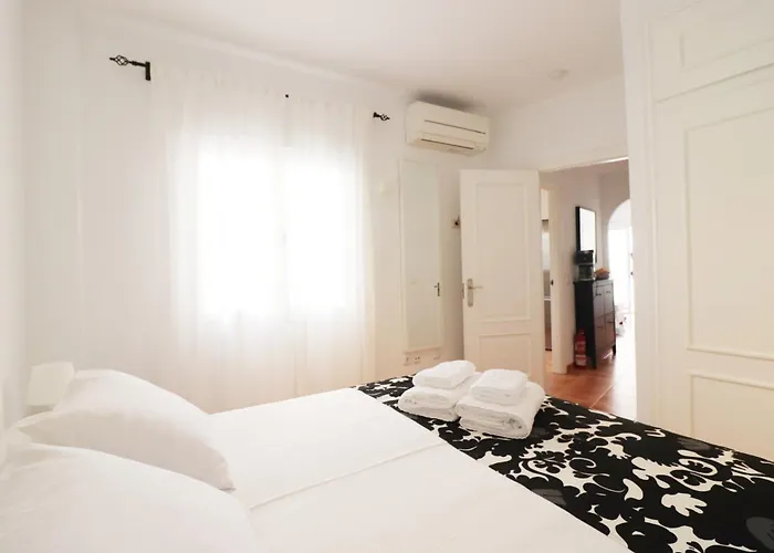 Pescia Con Piscina En Centro De Appartement *