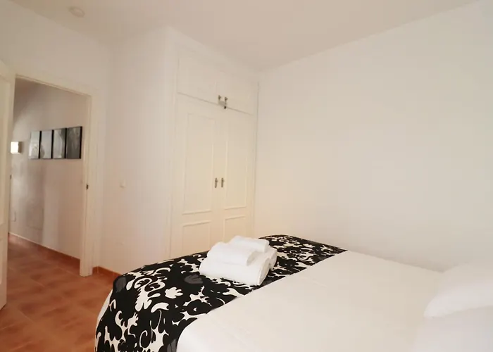 Pescia Con Piscina En Centro De Apartment Nerja